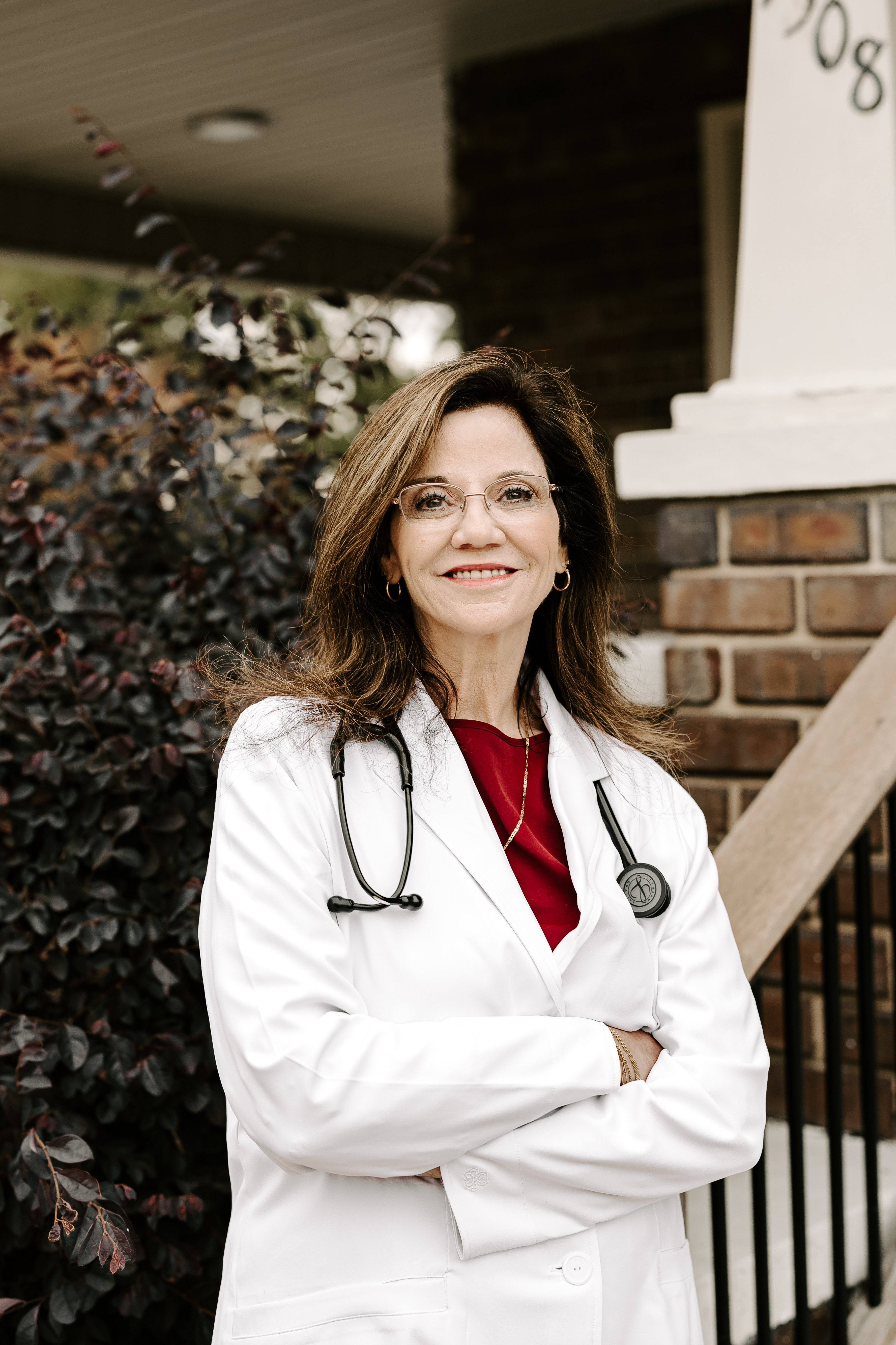 Dr. Laurie Davis NP Chattanooga, TN